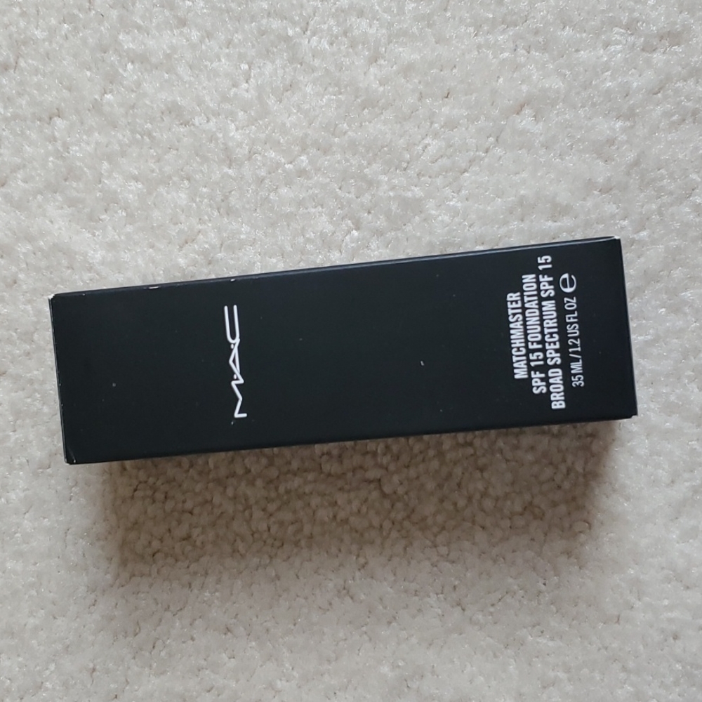 MAC Matchmaster SPF 15 Broad Spectrum Foundation